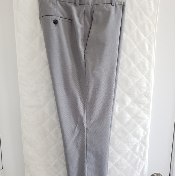 Perry Ellis Portfolio Non Iron Slim Fit Dress Pants - Picture 4 of 5